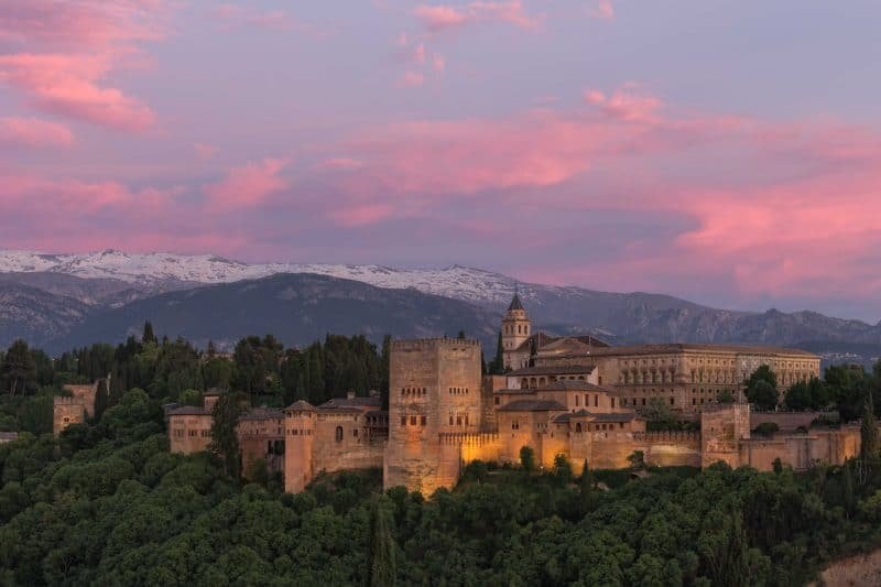 the alhambra at sunset in granada